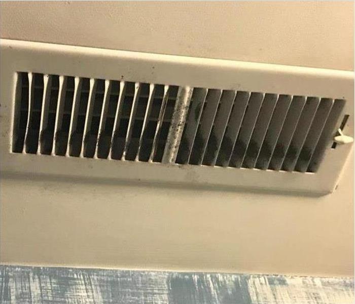 Vent with Mold 